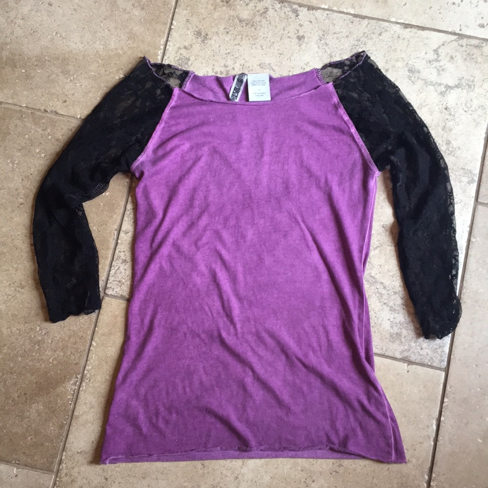 Violet and black laced sleeve baseball tee